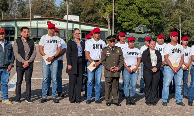 Jóvenes de Tlaltenango reciben su Cartilla del Servicio Militar Nacional